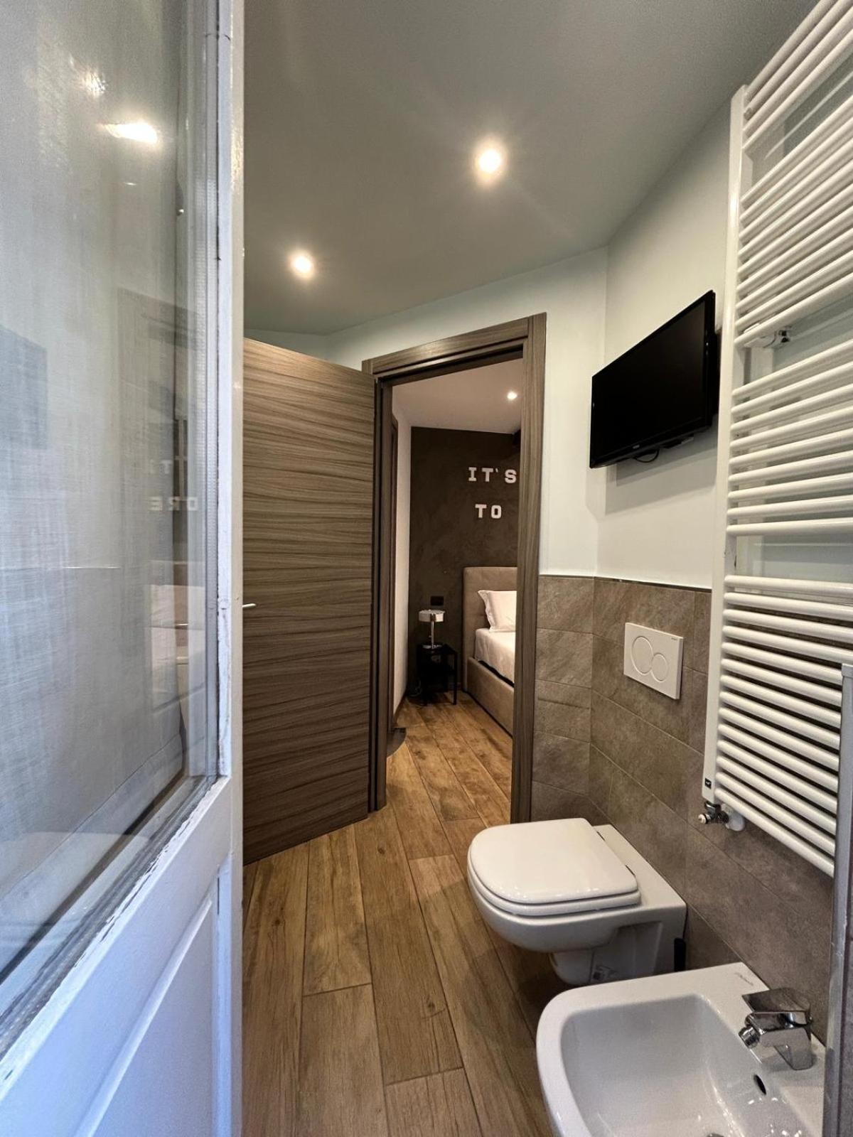 Leonardo Duplex Apartment Милано Екстериор снимка